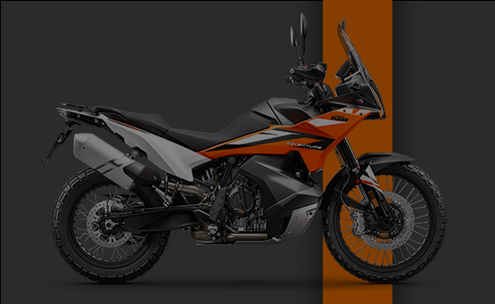 Müşterinin KTM 1390 Super Adventure S EVO ile test sürüşü yaparken keyifli bir anı